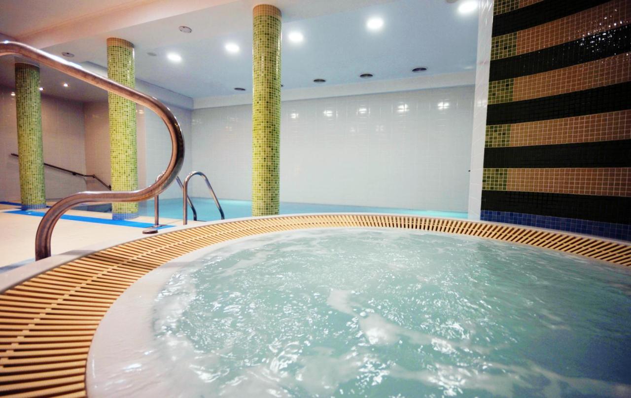 Bursztyn Spa Kolobrzeg Bagian luar foto